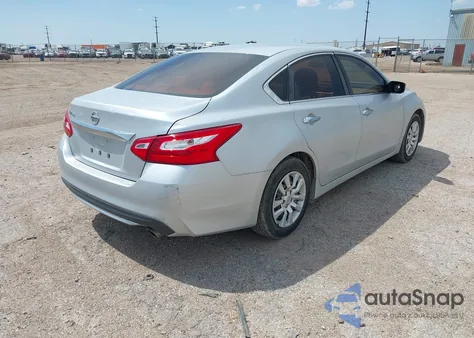 2016 Nissan Altima 2.5/2.5 S/2.5 Sl/2.5 Sr/2.5 Sv из США, поврежденный, VIN 1N4AL3APXGN310541